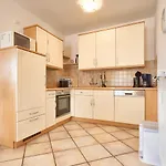 Elbsegler, 1 Apartament
